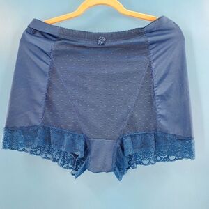 Rhonda Shear NWT lace trim pin-up panty 2X